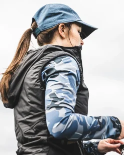 Women's Fall Run Hybrid Hooded Vest